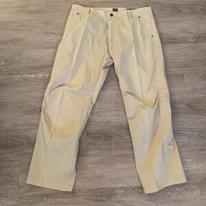 Kühl Light Khaki Chinos Size 38 x 30